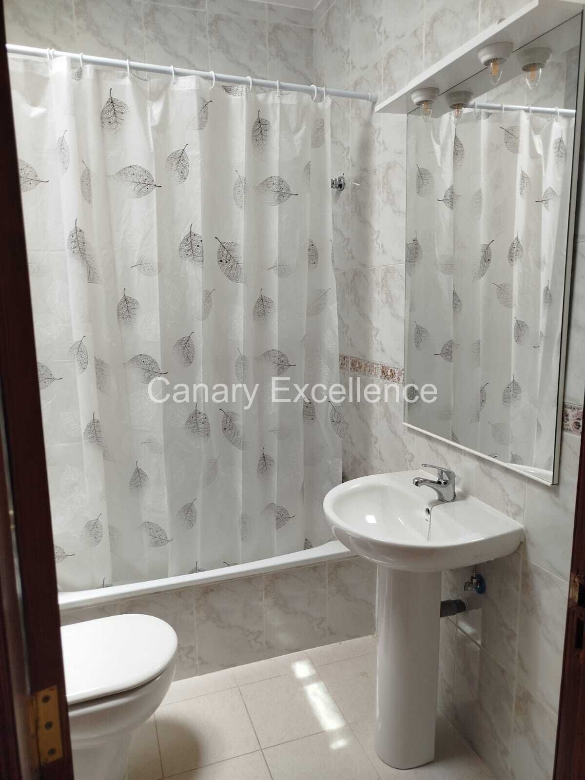 Wohnhaus mit Geschäftslokal in Gran Tarajal