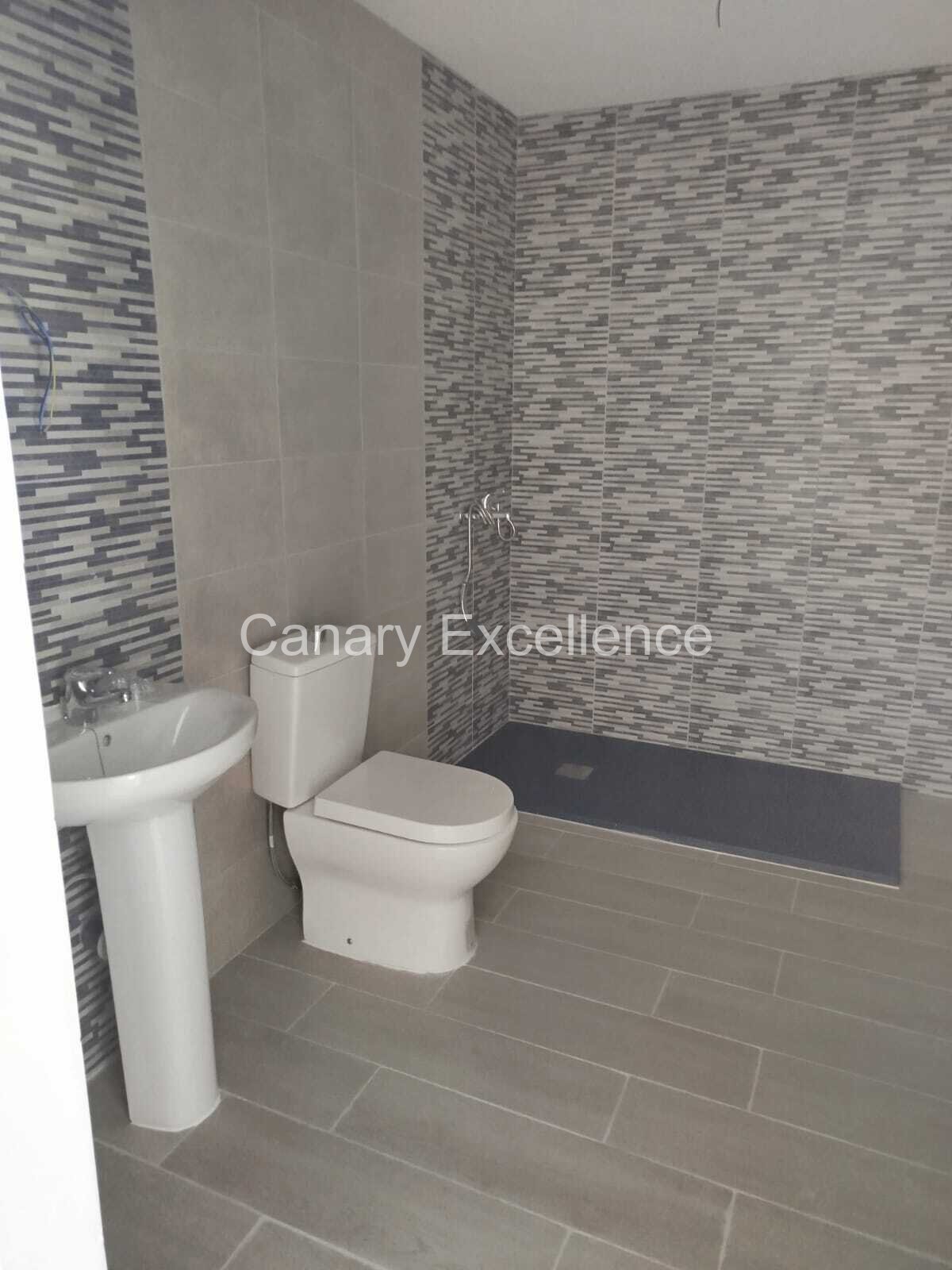 Wohnhaus mit Geschäftslokal in Gran Tarajal