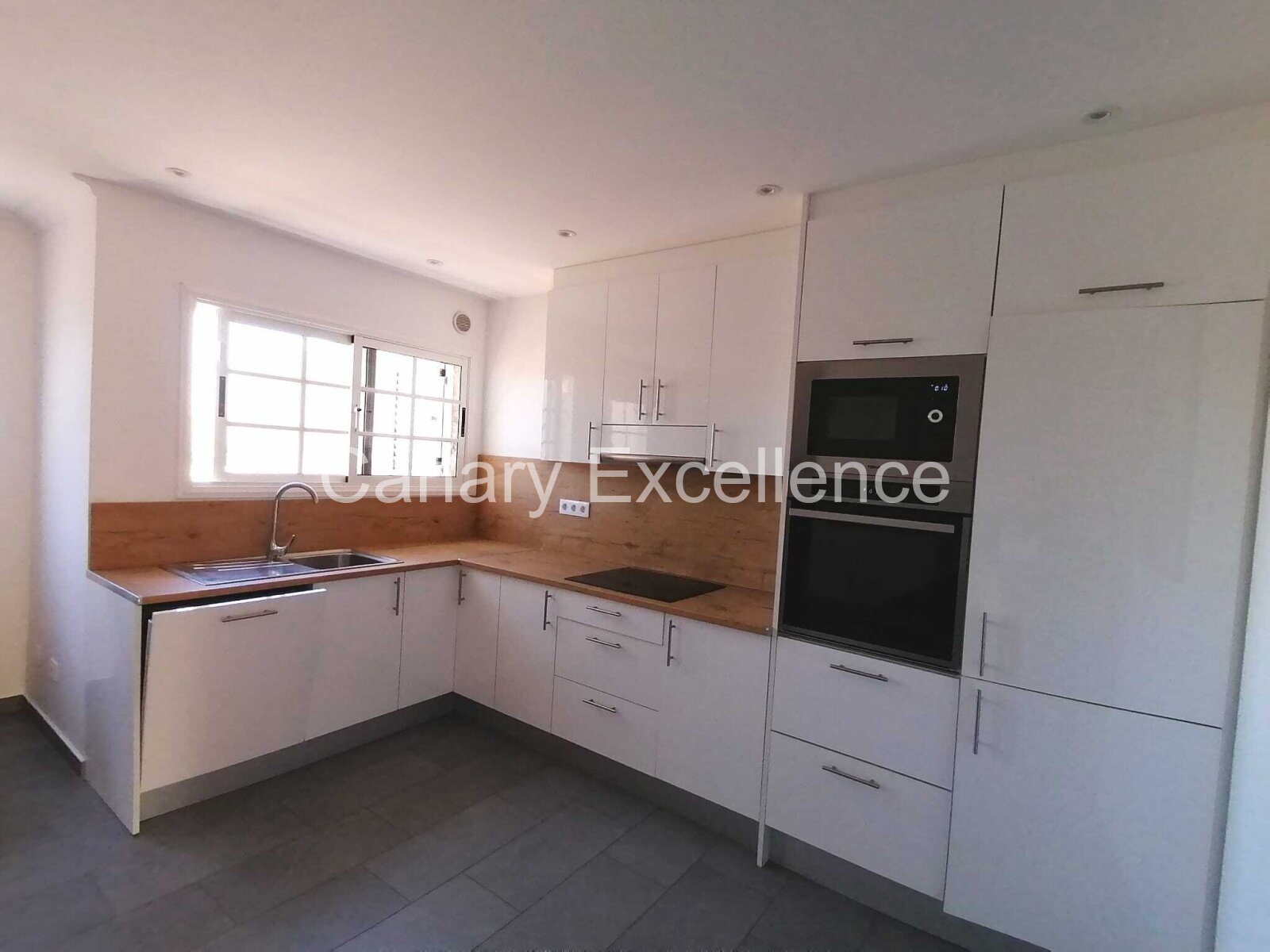 Sehr gepflegtes Duplex - 4 Schlafzimmer u. Meerblick in Costa Calma