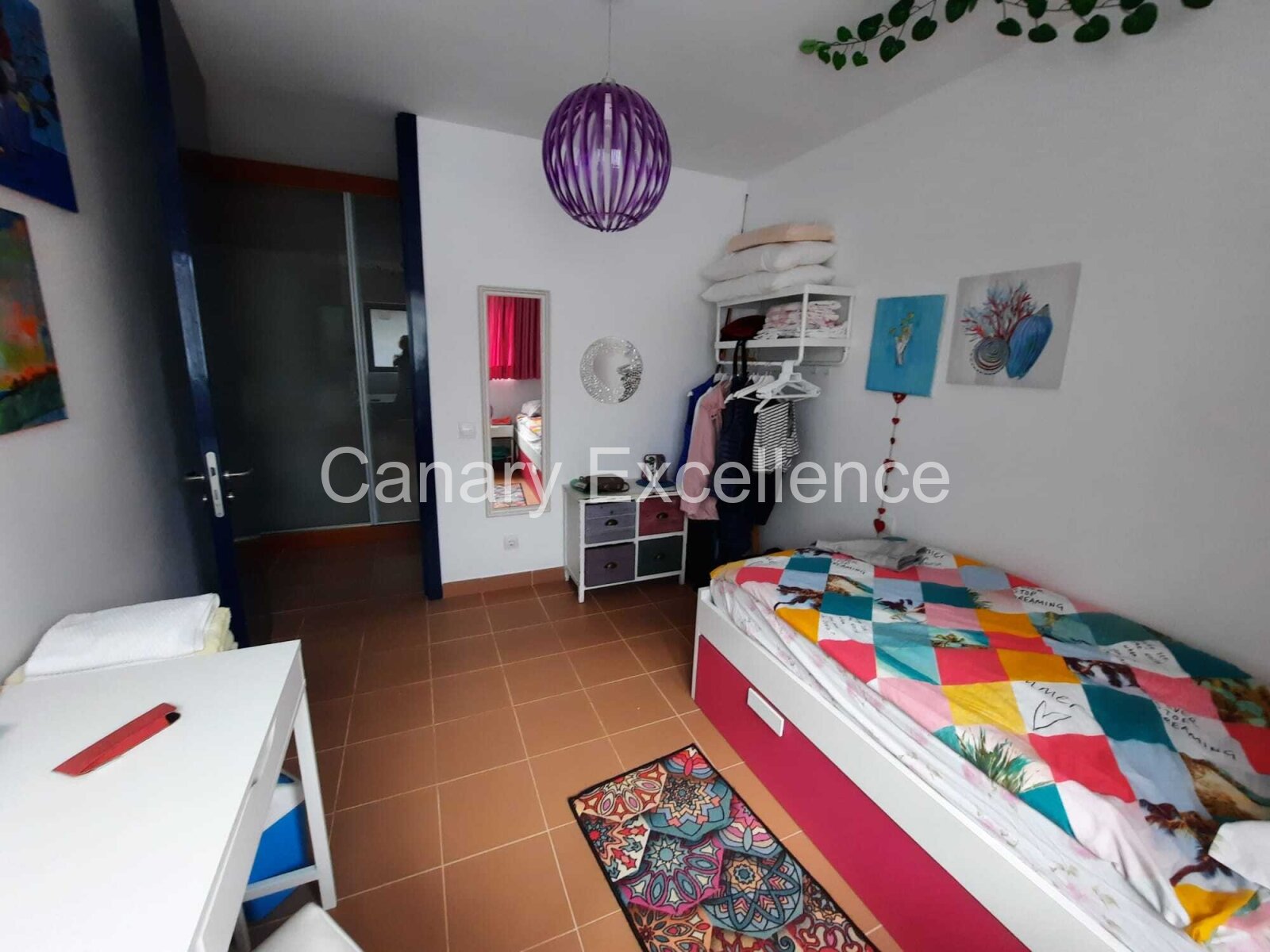 Modernes, geräumiges Apartment mit 2 SZ und Meerblick