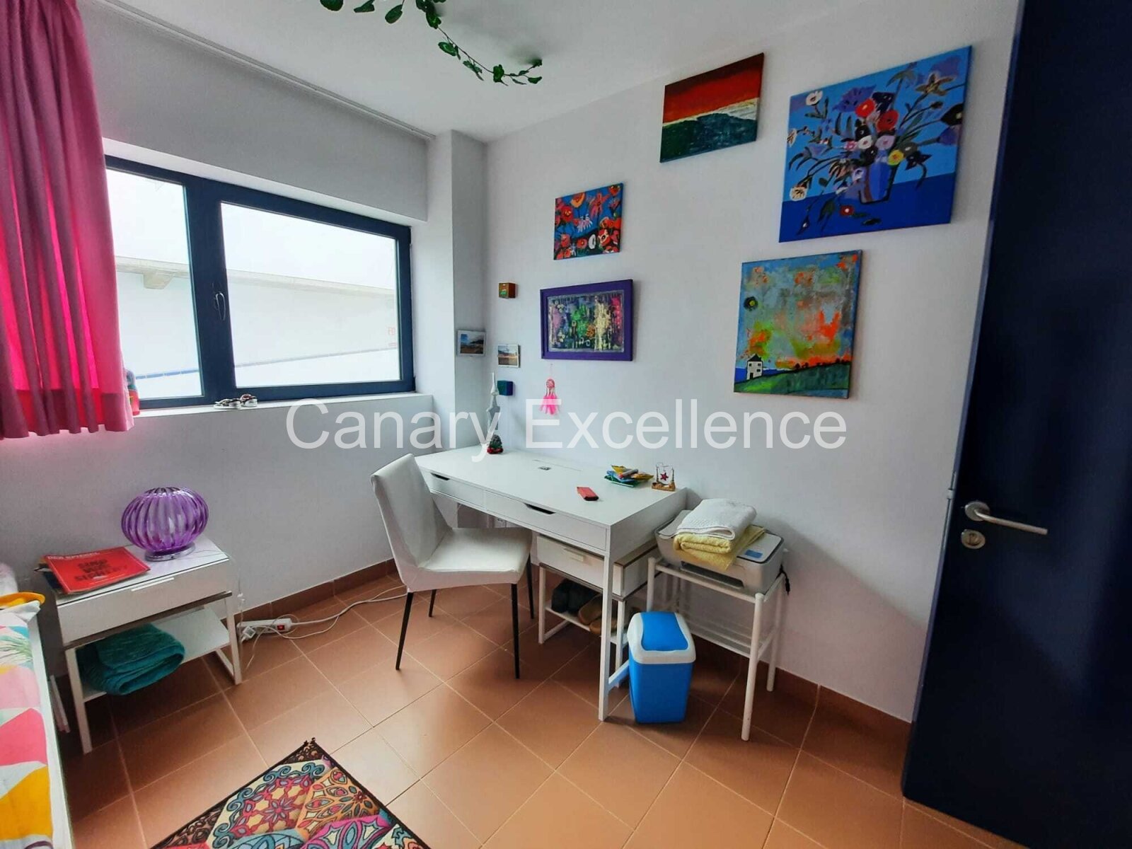 Modernes, geräumiges Apartment mit 2 SZ und Meerblick