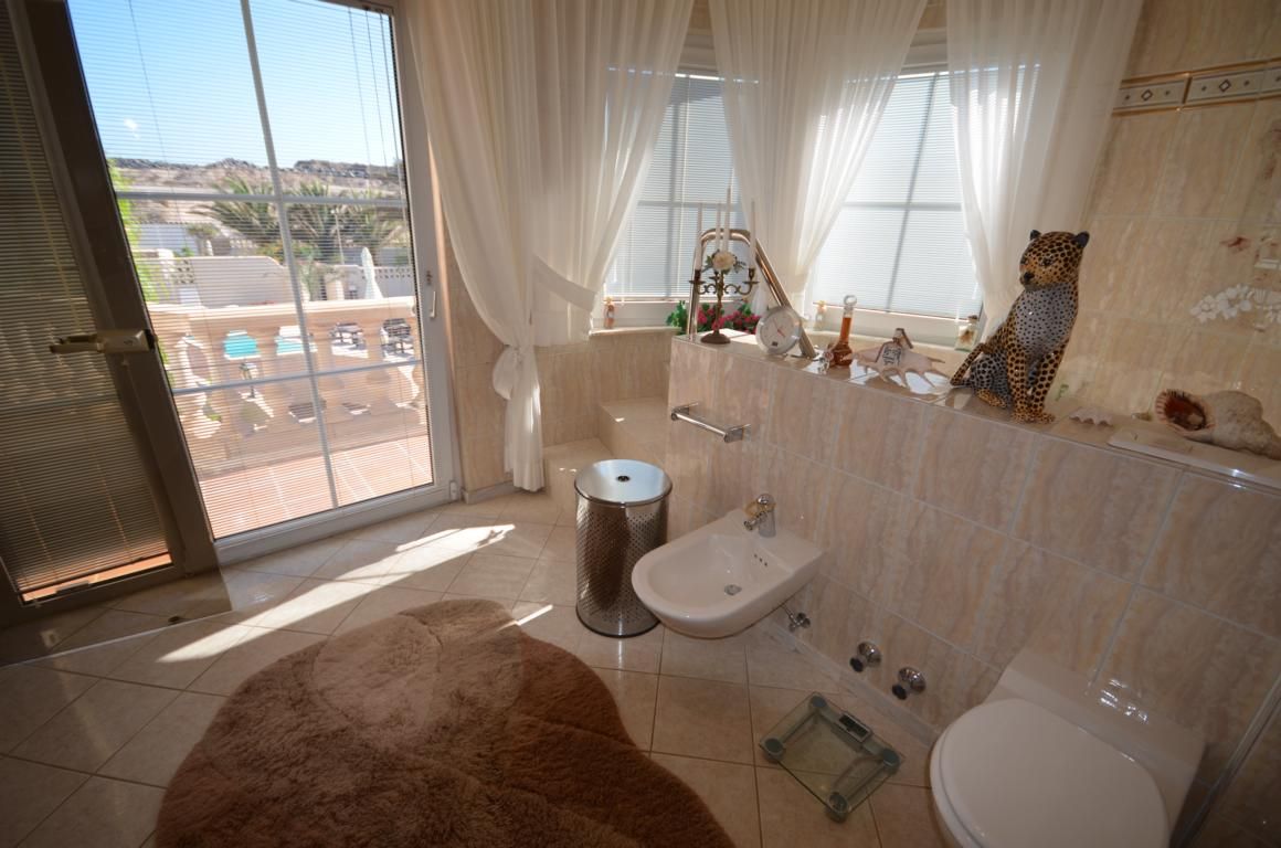Luxuriöse Traumvilla mit Pool in Costa Calma