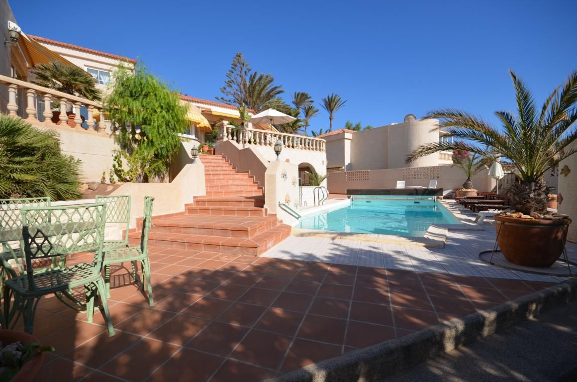 Luxuriöse Traumvilla mit Pool in Costa Calma