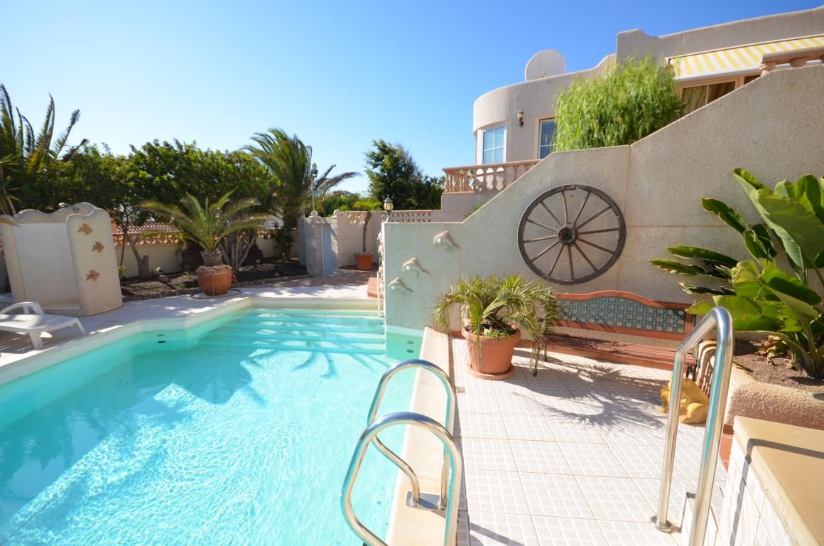 Luxuriöse Traumvilla mit Pool in Costa Calma