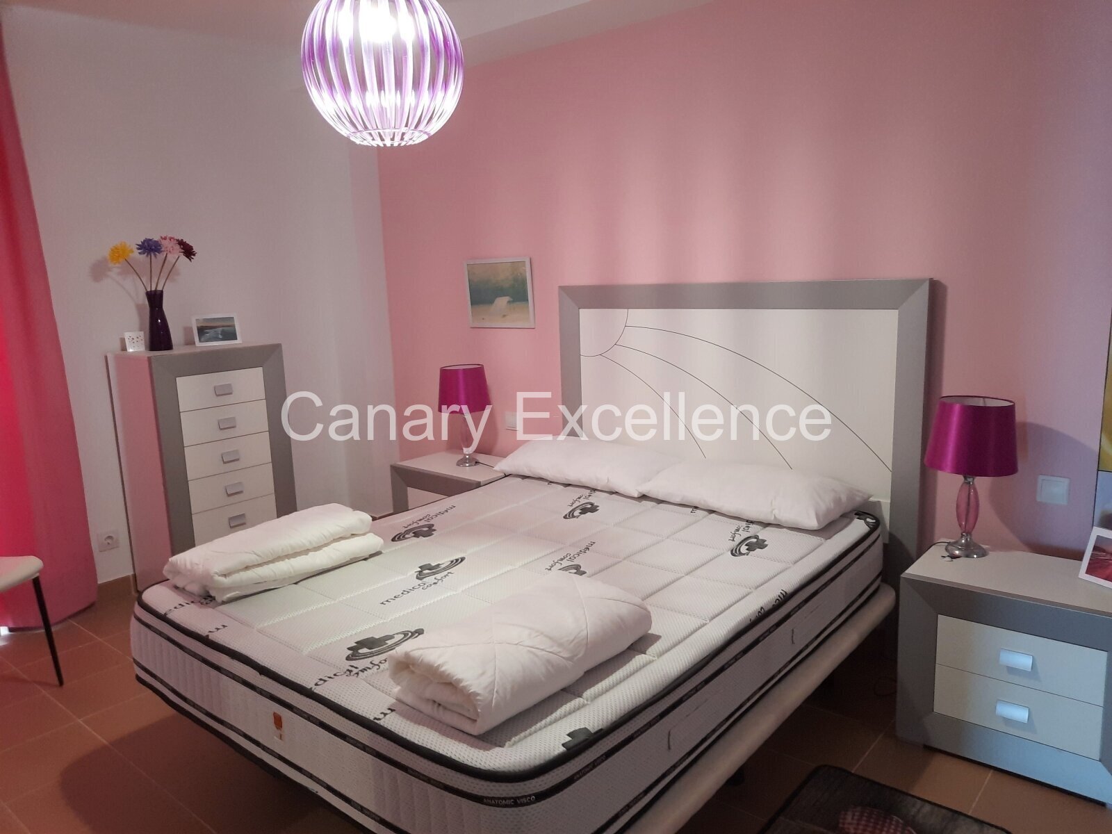 Modernes, geräumiges Apartment mit 2 SZ und Meerblick