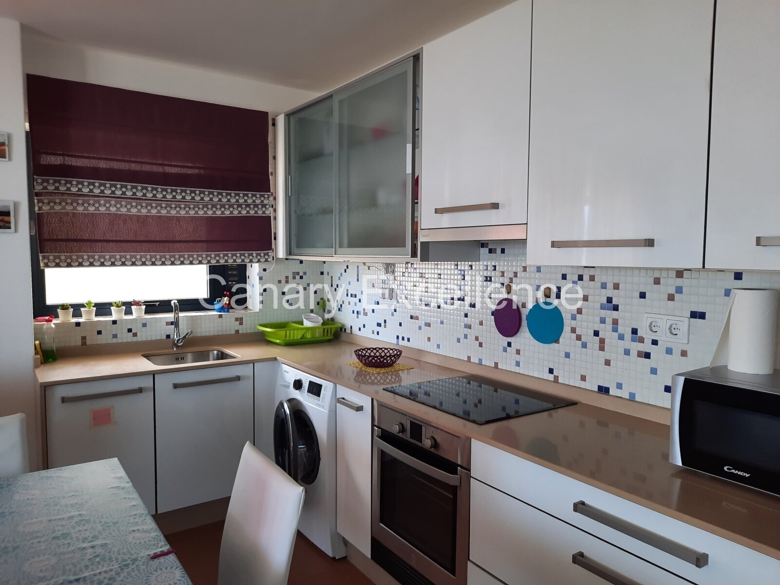 Modernes, geräumiges Apartment mit 2 SZ und Meerblick